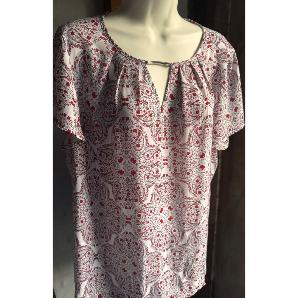 Liz Claiborne Career Red White Paisley V-Neck Bar Detail Blouse Large